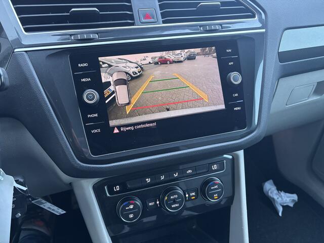 Volkswagen TIGUAN 1.4 TSI ACT Comfortline Business FACELIFT / TREKHAAK / CAMERA / FULL LED / DAB+ / CARPLAY / ACC / NL-AUTO