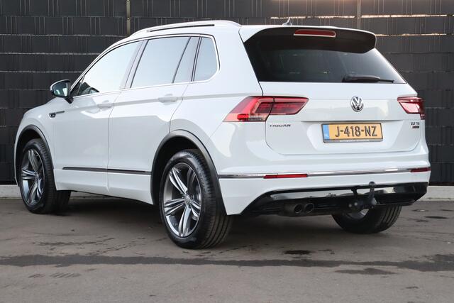 Volkswagen TIGUAN 2.0 TSI 4Motion R-line | Adap. Cruise | Dynaudio | Stoelverwarming | HUD | Climate Control | Carplay