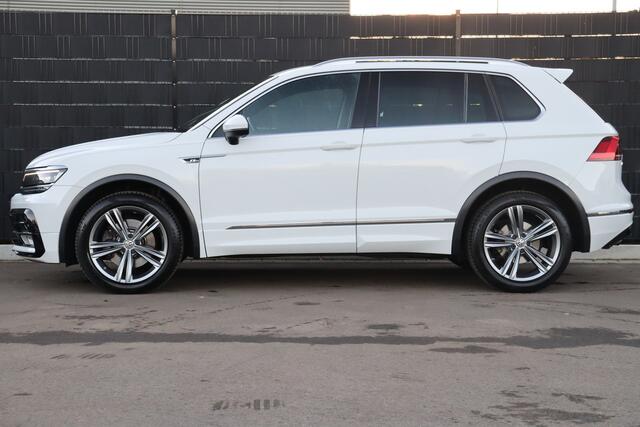 Volkswagen TIGUAN 2.0 TSI 4Motion R-line | Adap. Cruise | Dynaudio | Stoelverwarming | HUD | Climate Control | Carplay