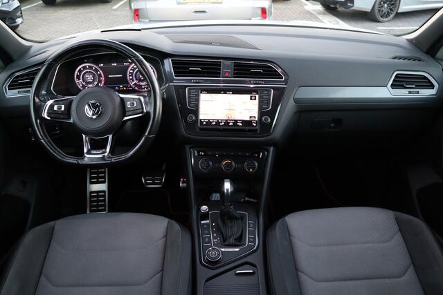 Volkswagen TIGUAN 2.0 TSI 4Motion R-line | Adap. Cruise | Dynaudio | Stoelverwarming | HUD | Climate Control | Carplay