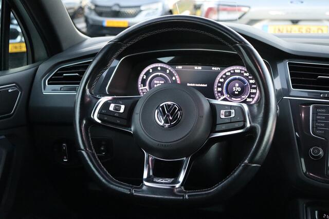 Volkswagen TIGUAN 2.0 TSI 4Motion R-line | Adap. Cruise | Dynaudio | Stoelverwarming | HUD | Climate Control | Carplay
