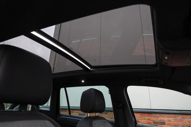 Volkswagen TIGUAN 1.5 TSI 2x R-Line Bns+ ? Facelift ? Pano ? IQ-light