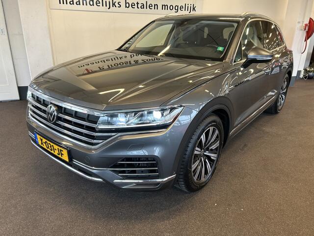 Volkswagen TOUAREG 3.0 TSi eHybrid 4MOTION | Panoramadak | Elek. inklapbare trekhaak | BTW AUTO | Adaptieve cruise control | Keyless | Lederen bekleding | Elek. verstelbare stoelen | Lane assist | Climate control | Apple carplay | Navigatie | Sfeerverlichting