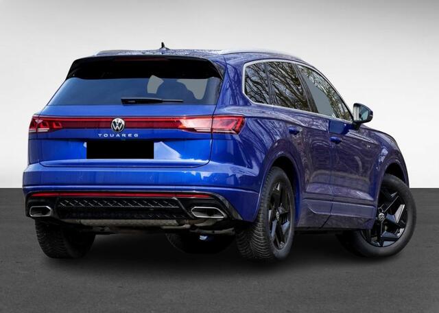 Volkswagen TOUAREG 3.0 TDI R-Line GRIJS KENTEKEN ACC LUCHTVERING TREKHAAK COMFORTSTOELEN HEAD-UP DISPLAY