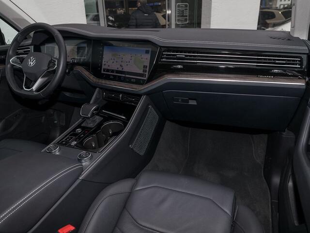 Volkswagen TOUAREG 3.0 TDI Elegance Grijs Kenteken ACC LUCHTVERING COMFORTSTOELEN TREKHAAK