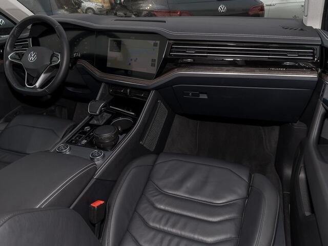 Volkswagen TOUAREG 3.0 TDI Elegance Grijs Kenteken ACC LUCHTVERING COMFORTSTOELEN TREKHAAK