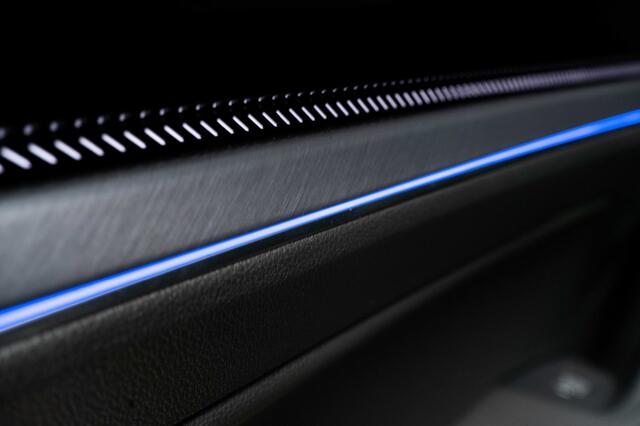 Volkswagen TOUAREG R 3.0 TSI 462 PK Hybrid, Panodak, Massage, Trekhaak, Leder, Luch