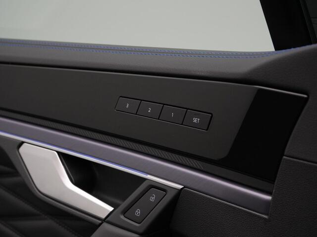 Volkswagen TOUAREG 3.0 TSi eHybrid 463 pk tiptronic 4MOTION R | Panoramadak | Trekhaak | Puglia Leder | Nachtzicht | Head-Up Display | Geheugenstoelen | Dynaudio