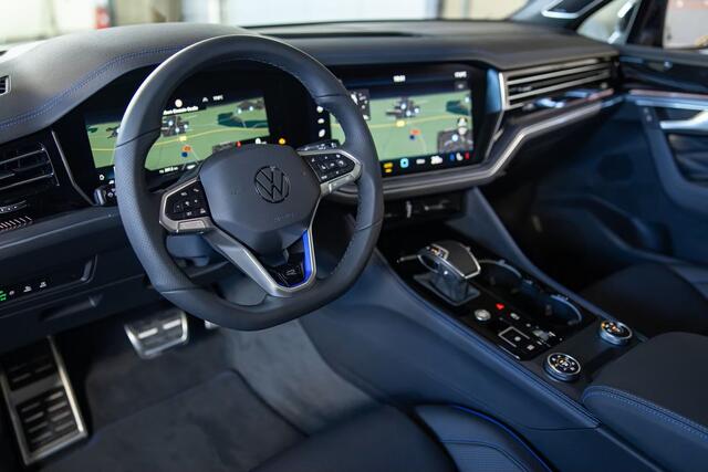 Volkswagen TOUAREG 3.0 TSi eHybrid 4MOTION R 463 PK ACC Head-Up Trekhaak Stoelkoeling Panoramadak