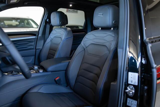 Volkswagen TOUAREG 3.0 TSi eHybrid 4MOTION R 463 PK ACC Head-Up Trekhaak Stoelkoeling Panoramadak