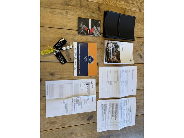 Volkswagen TOUAREG 3.0 TSI 340pk 4Motion DSG / Aut. R-Line Blackstyle Comfortleder Luchtvering 4wiel besturing 102dkm!!