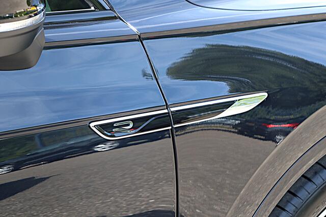 Volkswagen TOUAREG 3.0 TSi 4MOTION R-Line