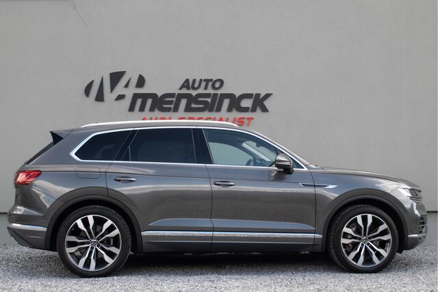 Volkswagen TOUAREG 3.0 TSI eHybrid 4MOTION / Luchtvering/ Standkachel/ Massagefunctie/ Panoramadak/ Trekhaak/ 280kW (381PK)