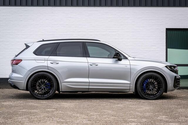 Volkswagen TOUAREG 3.0 TSI eHybrid R 4M Nightvision DynAudio Trekhaak
