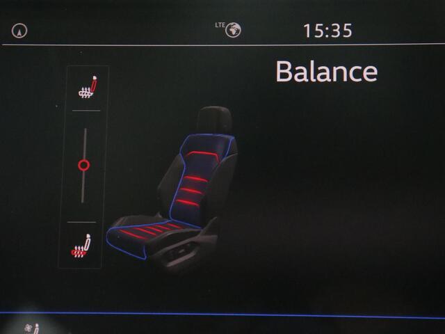 Volkswagen TOUAREG 3.0 TDI Elegance | Leder | Trekhaak | Camera | Luchtvering | Stoelverwarming | Adaptive cruise | Carplay | Achterbankverwarming | Navigatie | Full LED | Side Assist