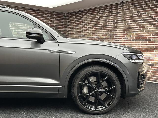 Volkswagen TOUAREG R 3.0 TSi 4MOTION | Puglia| Dak| Massage| Luchtvering| BTW auto|