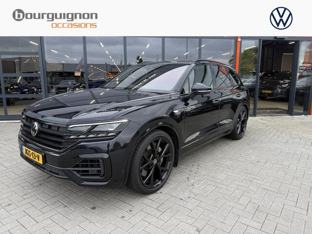 Volkswagen TOUAREG 3.0 TSi 462 Pk Automaat 4Motion R | Panoramadak | Adaptive Cruise | Black Style | Dynaudio | Trekhaak | Stoelverwarming | Stoelmassage | Carplay| Camera 360 | LED | 73.075 Km!!