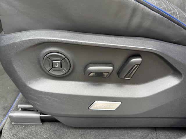 Volkswagen TOUAREG 3.0 TSi 462 Pk Automaat 4Motion R | Panoramadak | Adaptive Cruise | Black Style | Dynaudio | Trekhaak | Stoelverwarming | Stoelmassage | Carplay| Camera 360 | LED | 73.075 Km!!