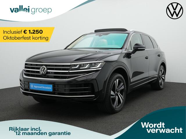 Volkswagen TOUAREG 3.0 TSi 381 pk tiptronic eHybrid 4MOTION Elegance | Panoramadak | Trekhaak | Nachtzicht | Geheugen-/massagestoelen | Leder | Stoelventilatie