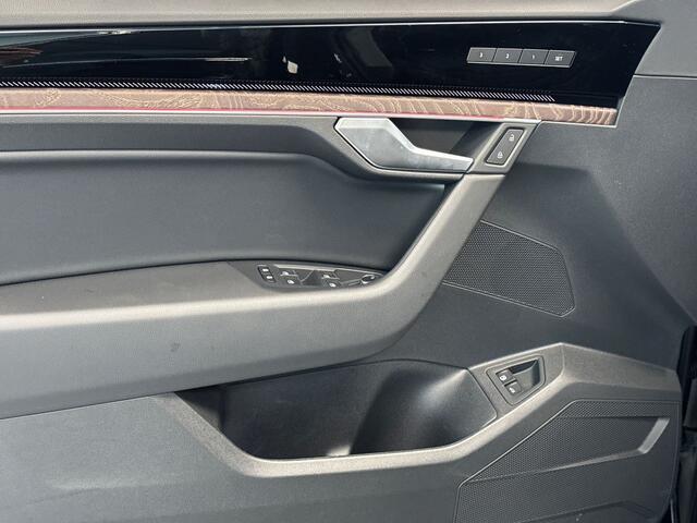 Volkswagen TOUAREG 3.0 381pk TSi eHybrid 4MOTION Elegance 360 graden camera 'Area View' | Panoramaschuif-kanteldak | Luchtvering