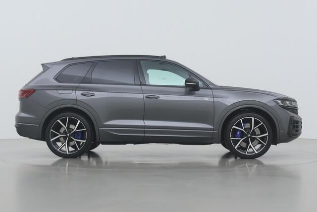 Volkswagen TOUAREG 3.0 TSi eHybrid 4MOTION R Edition | NIEUW | Luchtvering | Head-Up | 22 Inch | Massage | Schuifdak | Trekhaak
