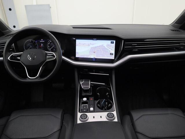 Volkswagen TOUAREG 3.0 TSi 280kW/381PK 4MOTION R Elegance · Panoramadak · Leder · Luchtvering · TOPDEAL