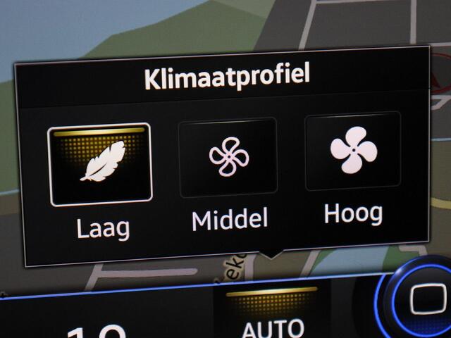 Volkswagen TOUAREG 3.0 TSi 280kW/381PK 4MOTION R Elegance · Panoramadak · Leder · Luchtvering · TOPDEAL