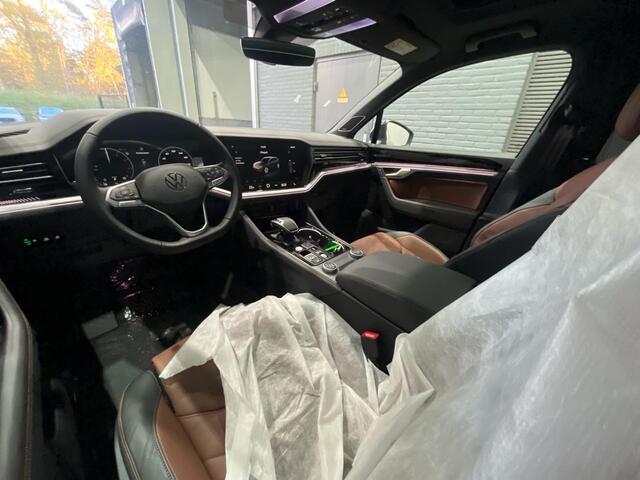 Volkswagen TOUAREG 3.0 TSi eHybrid 4MOTION Elegance | NIEUW | Panoramadak | Head-Up | 360° Camera | Trekhaak