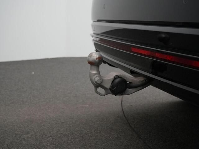 Volkswagen TOUAREG R 3.0 TSi 360 pk eHybrid 4MOTION | EXCL. BTW / Grijs kenteken | Panoramadak | Trekhaak | Leder | Luchtvering