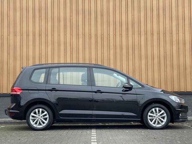 Volkswagen TOURAN 1.6 TDI SCR Comfortline 7p | 7 Persoons! | Apple Carplay | Airconditioning | Cruise Control | Bluetooth | Stop&GO |