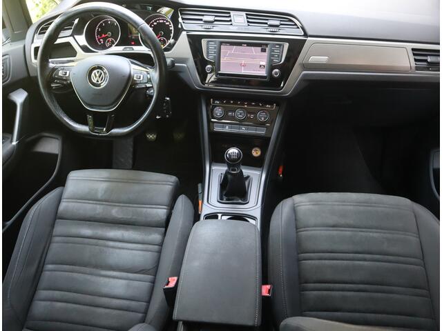 Volkswagen TOURAN 1.2 TSI Connected Series 7 Persoons