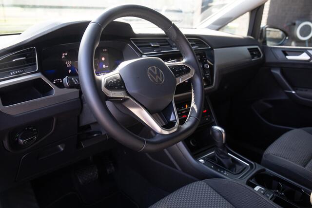 Volkswagen TOURAN 1.5 TSI Comfortline Business 7p , Adap. cruise, Virtual cockpit, Achteruitrijcamera,