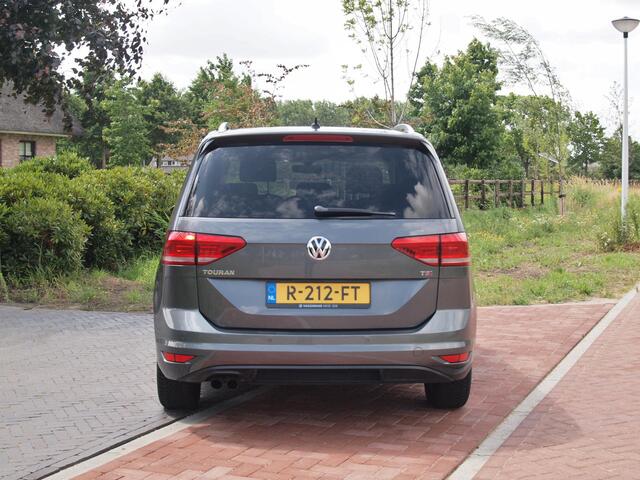 Volkswagen TOURAN 1.4 TSI Highline 7persoons | Automaat | Trekhaak | Parkeersensoren | Cruise Control |