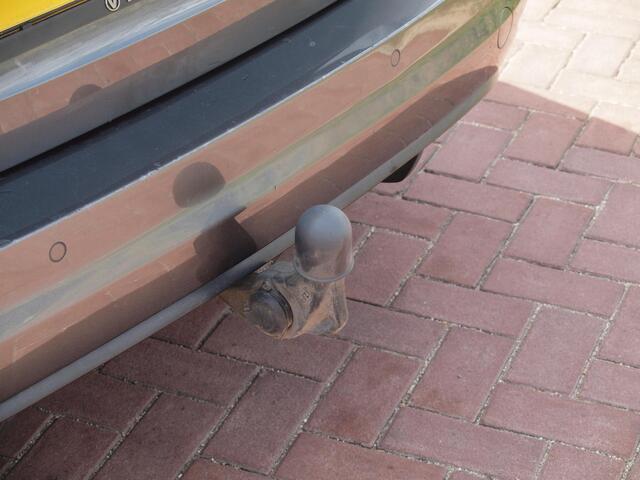 Volkswagen TOURAN 1.4 TSI Highline 7persoons | Automaat | Trekhaak | Parkeersensoren | Cruise Control |