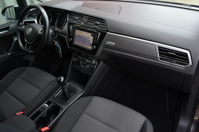 Volkswagen TOURAN 1.4 TSI Comfortline 7p Navi/Camera/LED/18'' inch