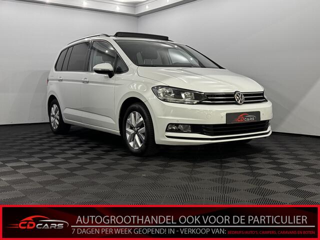 Volkswagen TOURAN 1.2 TSI Comfortline 7p Pano, Navi, Parkeersensoren, Cruise control, Clima, Lichtmetalen velgen