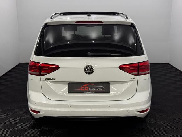 Volkswagen TOURAN 1.2 TSI Comfortline 7p Pano, Navi, Parkeersensoren, Cruise control, Clima, Lichtmetalen velgen