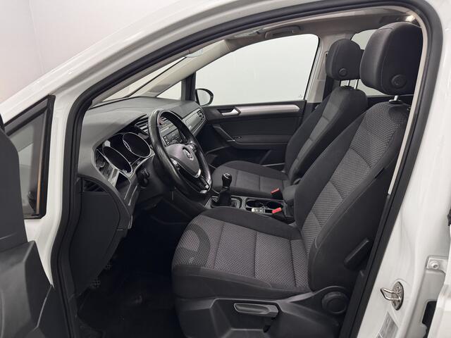 Volkswagen TOURAN 1.2 TSI Comfortline 7p Pano, Navi, Parkeersensoren, Cruise control, Clima, Lichtmetalen velgen