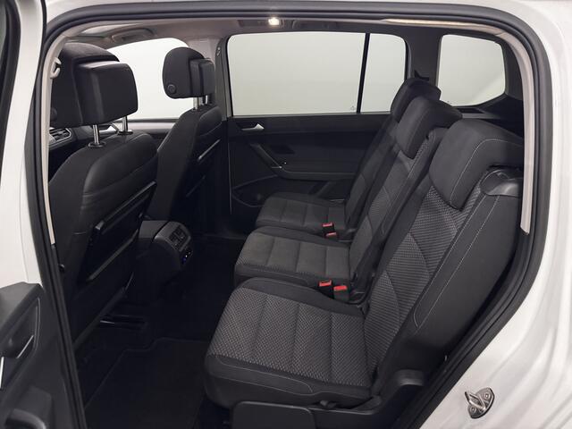 Volkswagen TOURAN 1.2 TSI Comfortline 7p Pano, Navi, Parkeersensoren, Cruise control, Clima, Lichtmetalen velgen