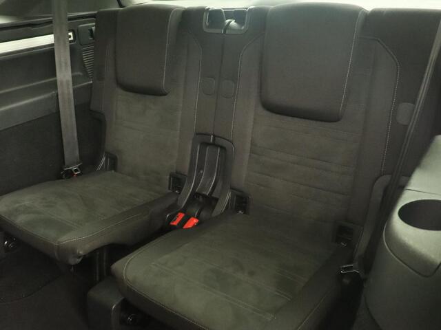 Volkswagen TOURAN 1.4 TSI Highline 7-persoons | Stoelverwarming | Adaptive cruise | Massage | Navigatie | Parkeerhulp | Climate control