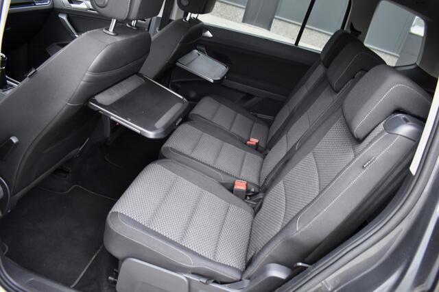 Volkswagen TOURAN 1.4 TSI Highline 7p Carplay - Cruise - Navi - Clima