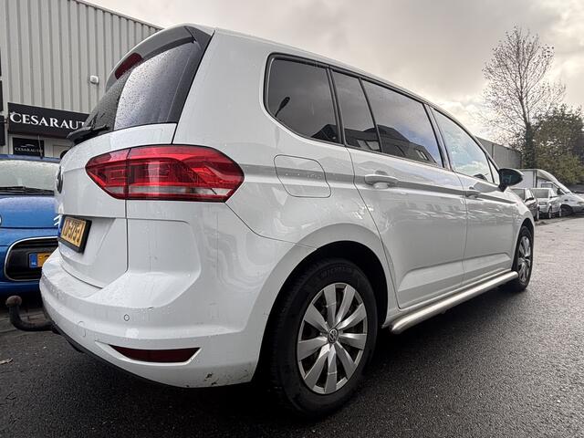 Volkswagen TOURAN 2.0 TDI SCR AUTOMAAT / 119 DKM / DEALER ONDERHOUDEN