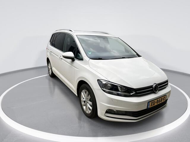 Volkswagen TOURAN 1.4 TSI 150pk DSG Highline Business R 7p · Apple/Android Car Play · P-Sensoren · Elek. Achterklep · Trekhaak · Stoel & Stuur Verwarming · 17'' Inch ·