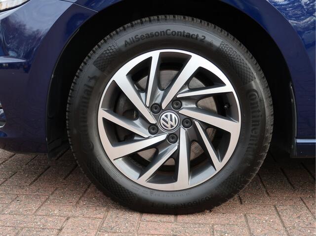 Volkswagen TOURAN 1.2 TSI Comfortline 7 Pers. | trekhaak | navigatie | stoelverw | carplay |