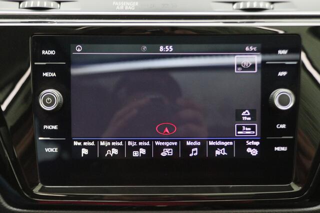 Volkswagen TOURAN 1.5 TSI DSG Highline R-Line 7-zits Panoramadak, Camera, ACC, Apple Carplay, LED, PDC, Trekhaak, 17''