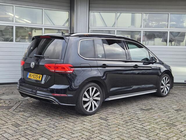 Volkswagen TOURAN 1.4 TSI Highline 2x R-line, 7-Persoons, Panoramadak, LED, Trekhaak.