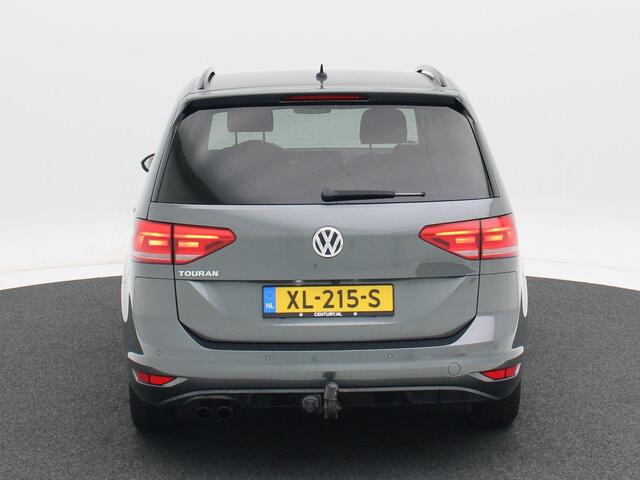 Volkswagen TOURAN 1.4 TSi 150 Pk Automaat Comfortline 7-Persoons | Adaptive Cruise | Trekhaak | Carplay | Camera | Keyless | Stoelverwarming | Navigatie | 16 inch | 96.040 Km!!