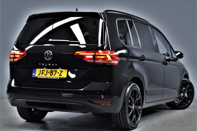 Volkswagen TOURAN 1.5 TSI 150pk Automaat Comfortline Business 7-Pers 1e Eig. Dealer OH Pano/Camera/Keyless/Virtual/Navi/Led/Pdc