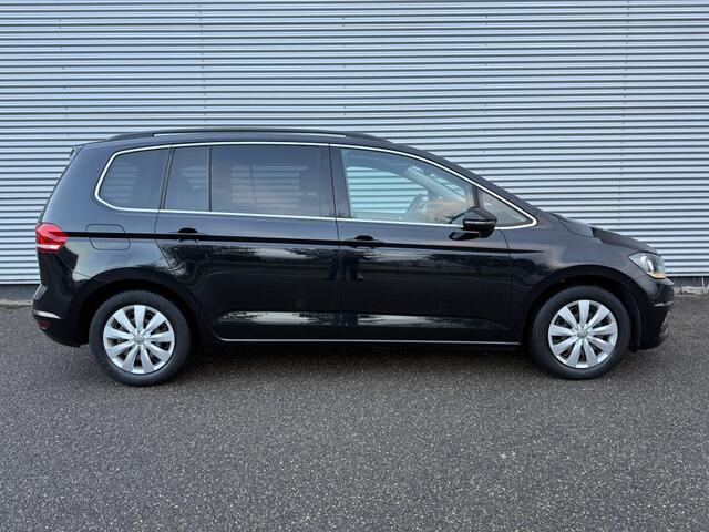 Volkswagen TOURAN 1.4 TSI Con. Ser. 7p Automaat PDC Cruise Stoelverwarming nette s