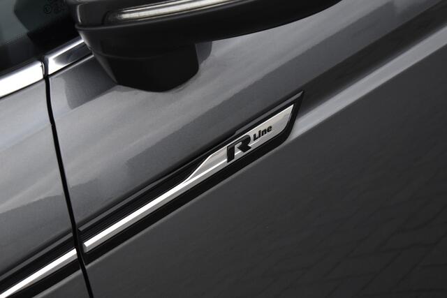 Volkswagen TOURAN 1.5 TSI Highline Business R 7p Pano - Trekhaak - Cruise - Clima